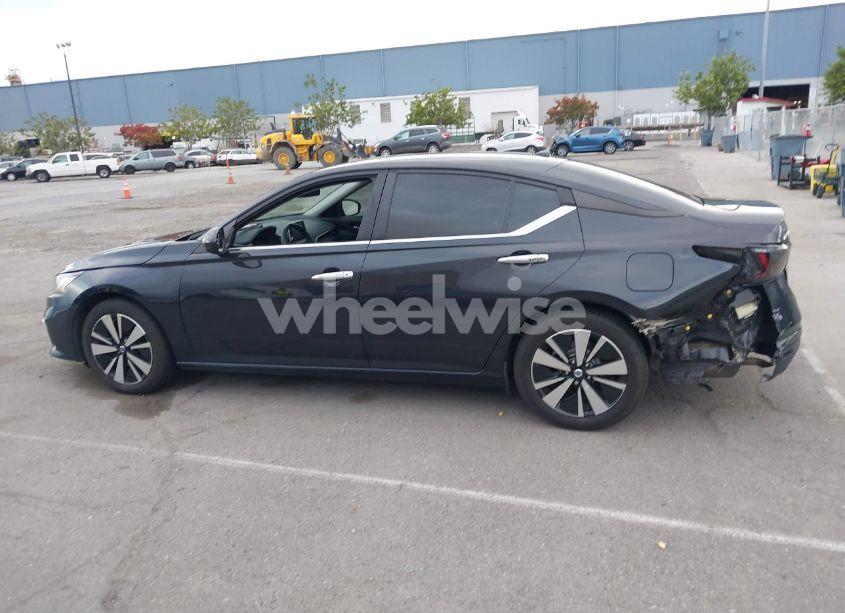 Photo 14 of 2021 Nissan Altima SV FWD (VIN 1N4BL4DV3MN365414)