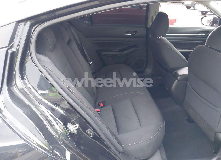 Photo 8 of 2021 Nissan Altima SV FWD (VIN 1N4BL4DV3MN365414)