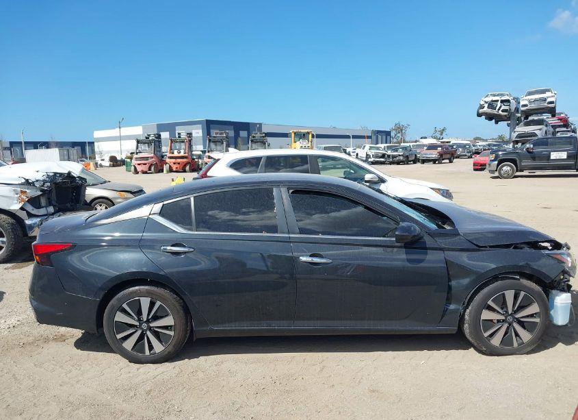 Photo 12 of 2022 Nissan Altima SV FWD (VIN 1N4BL4DV3NN300080)