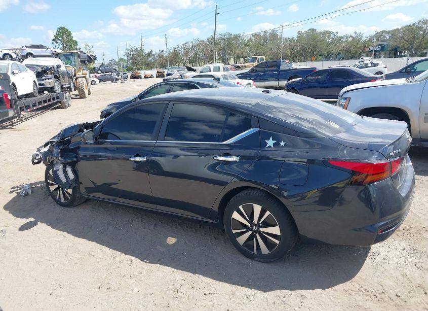 Photo 13 of 2022 Nissan Altima SV FWD (VIN 1N4BL4DV3NN300080)