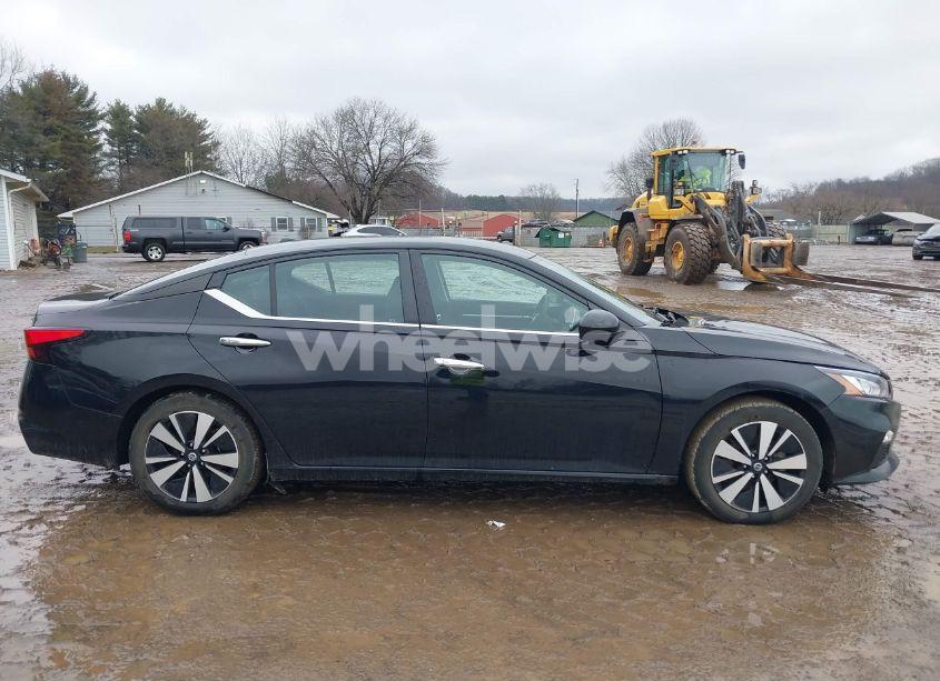 Photo 13 of 2022 Nissan Altima SV FWD (VIN 1N4BL4DV3NN317378)