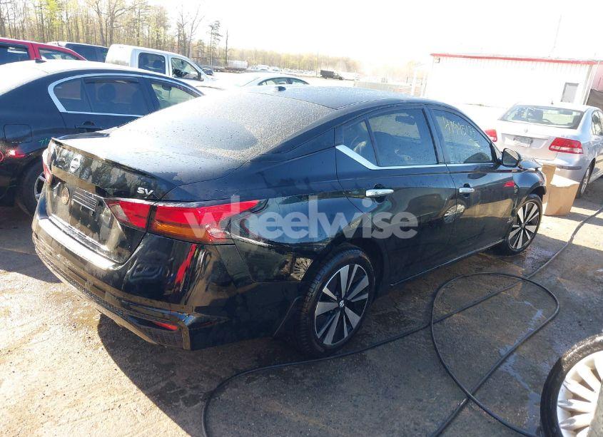 Photo 4 of 2022 Nissan Altima SV FWD (VIN 1N4BL4DV3NN321477)