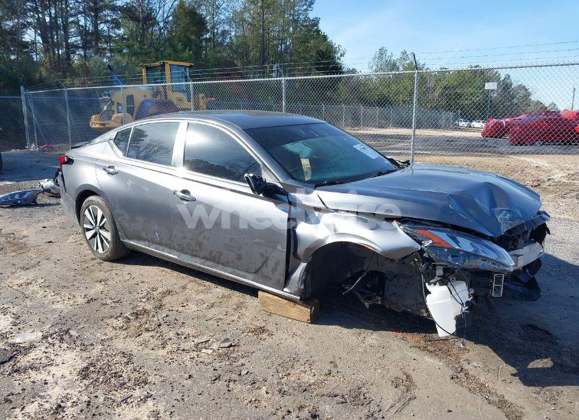 2022 Nissan Altima SV FWD (VIN 1N4BL4DV3NN352339) main photo