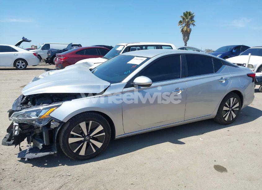 Photo 15 of 2022 Nissan Altima SV FWD (VIN 1N4BL4DV3NN380173)