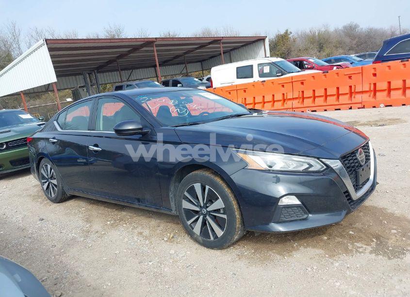 Photo 13 of 2022 Nissan Altima SV FWD (VIN 1N4BL4DV3NN388273)