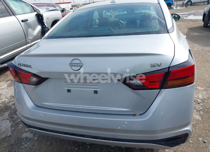 Photo 16 of 2023 Nissan Altima SV FWD (VIN 1N4BL4DV3PN305640)