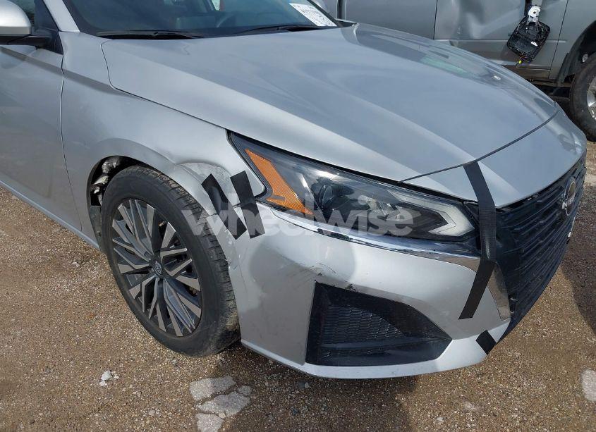 Photo 6 of 2023 Nissan Altima SV FWD (VIN 1N4BL4DV3PN305640)