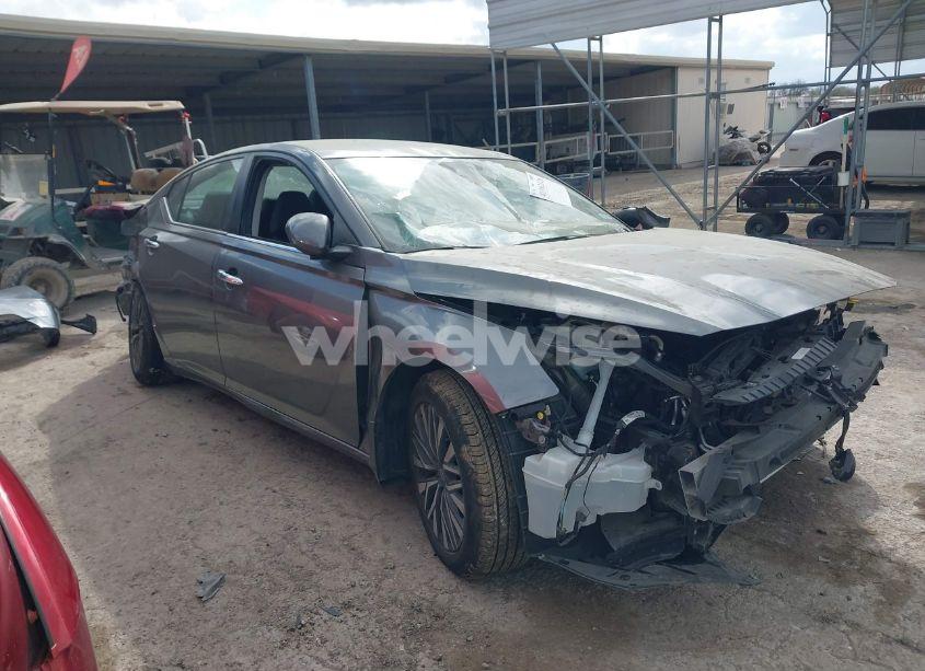 2023 Nissan Altima SV FWD (VIN 1N4BL4DV3PN316282) main photo