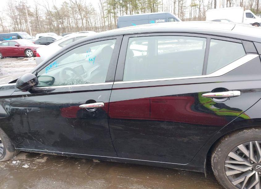 Photo 14 of 2023 Nissan Altima SV FWD (VIN 1N4BL4DV3PN340629)