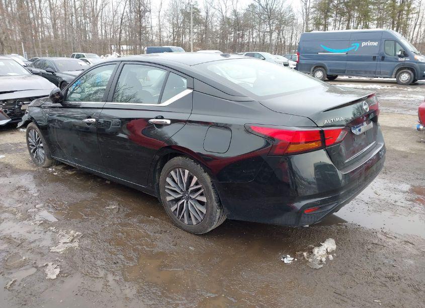 Photo 3 of 2023 Nissan Altima SV FWD (VIN 1N4BL4DV3PN340629)