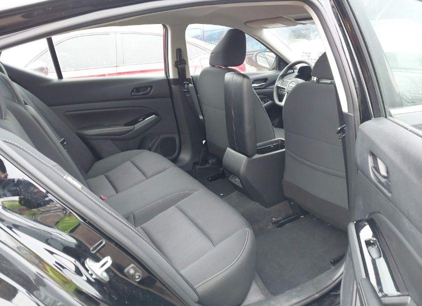 Photo 8 of 2023 Nissan Altima SV FWD (VIN 1N4BL4DV3PN340629)