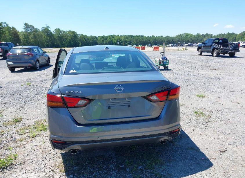 Photo 16 of 2023 Nissan Altima SV FWD (VIN 1N4BL4DV3PN341683)
