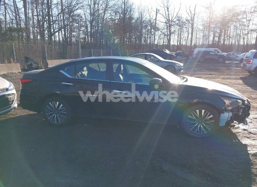 Photo 13 of 2023 Nissan Altima SV FWD (VIN 1N4BL4DV3PN348438)