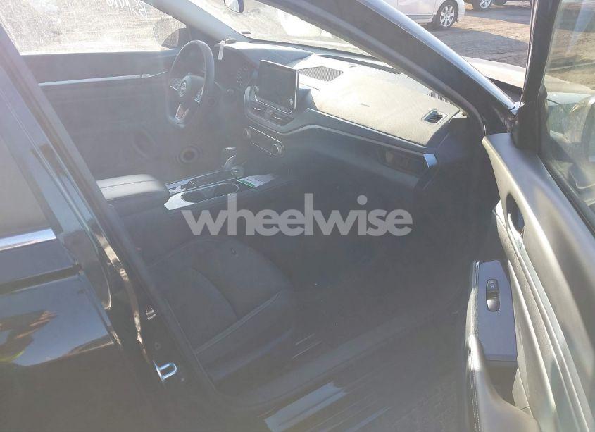 Photo 5 of 2023 Nissan Altima SV FWD (VIN 1N4BL4DV3PN348438)