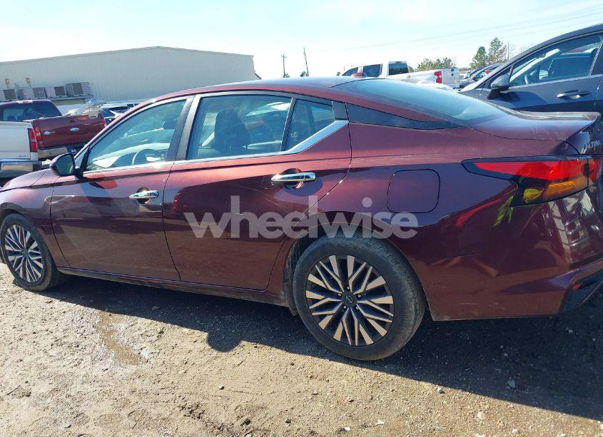 Photo 14 of 2023 Nissan Altima SV FWD (VIN 1N4BL4DV3PN375218)