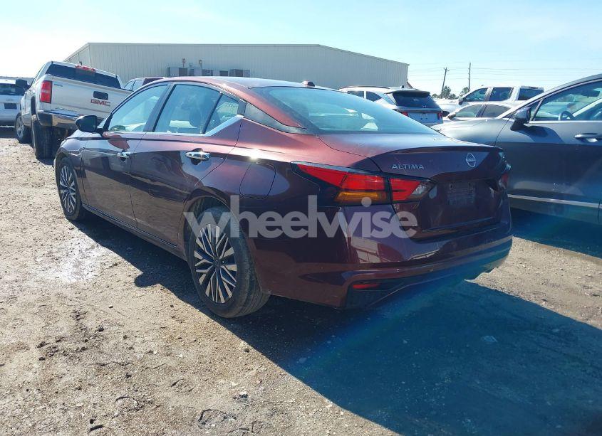 Photo 3 of 2023 Nissan Altima SV FWD (VIN 1N4BL4DV3PN375218)