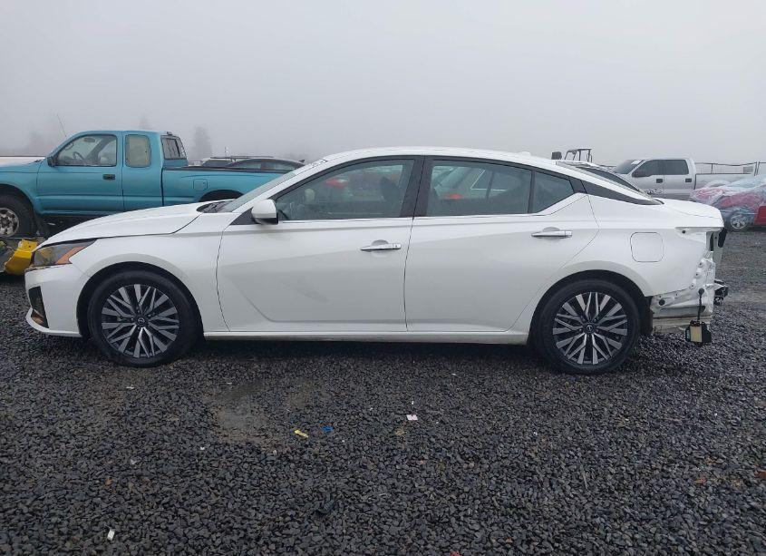 Photo 15 of 2023 Nissan Altima SV (VIN 1N4BL4DV3PN382606)