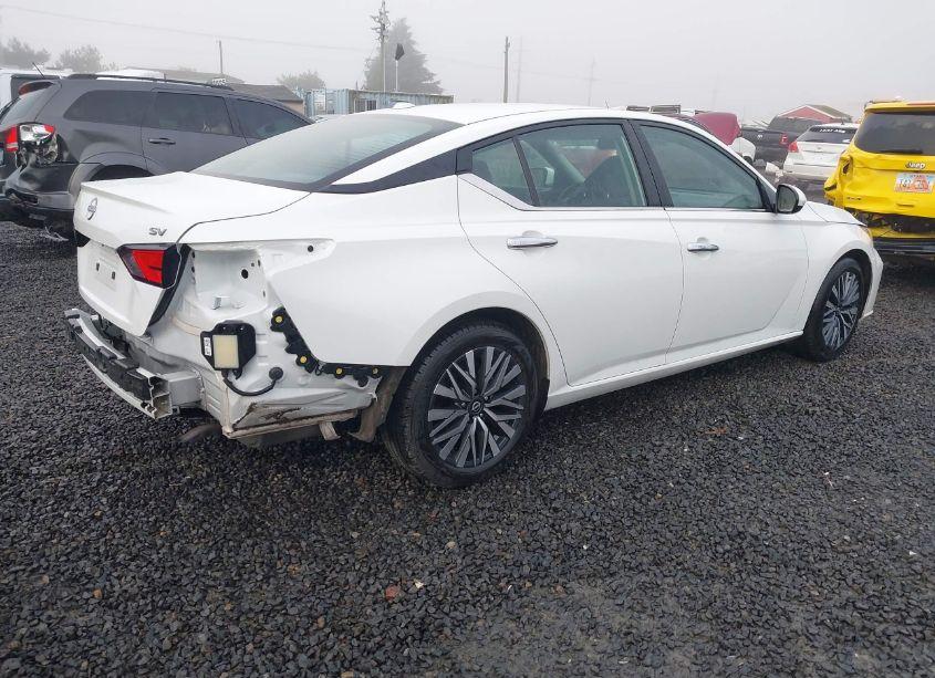 Photo 4 of 2023 Nissan Altima SV (VIN 1N4BL4DV3PN382606)