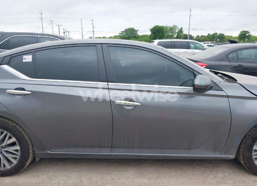 Photo 14 of 2023 Nissan Altima SV FWD (VIN 1N4BL4DV3PN421811)