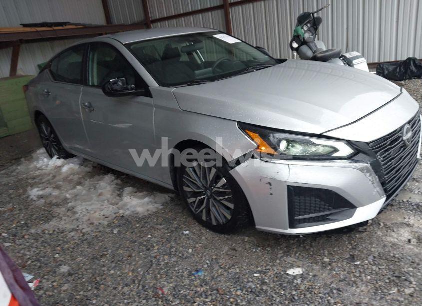 2024 Nissan Altima SV FWD (VIN 1N4BL4DV3RN304118) main photo