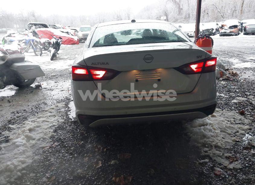 Photo 16 of 2024 Nissan Altima SV FWD (VIN 1N4BL4DV3RN304118)