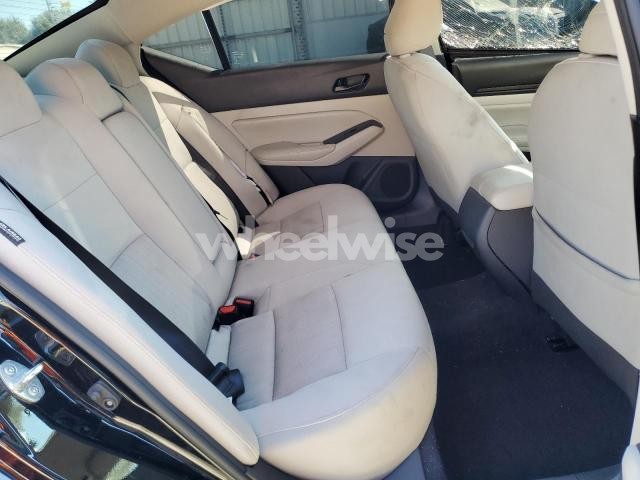 Photo 2 of 2024 NISSAN ALTIMA SV (VIN 1N4BL4DV3RN306726)