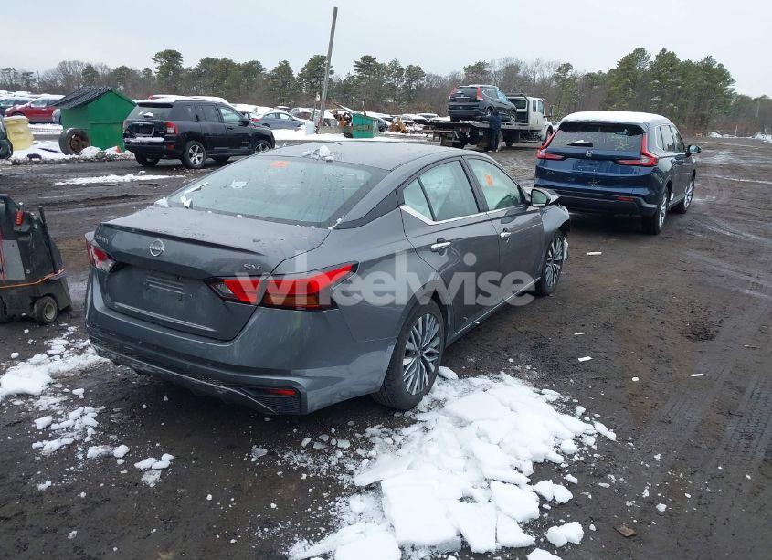 Photo 4 of 2024 Nissan Altima SV FWD (VIN 1N4BL4DV3RN312073)
