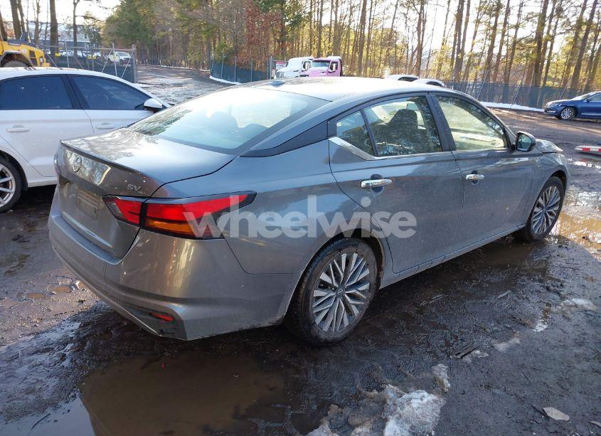 Photo 4 of 2024 Nissan Altima SV FWD (VIN 1N4BL4DV3RN312414)