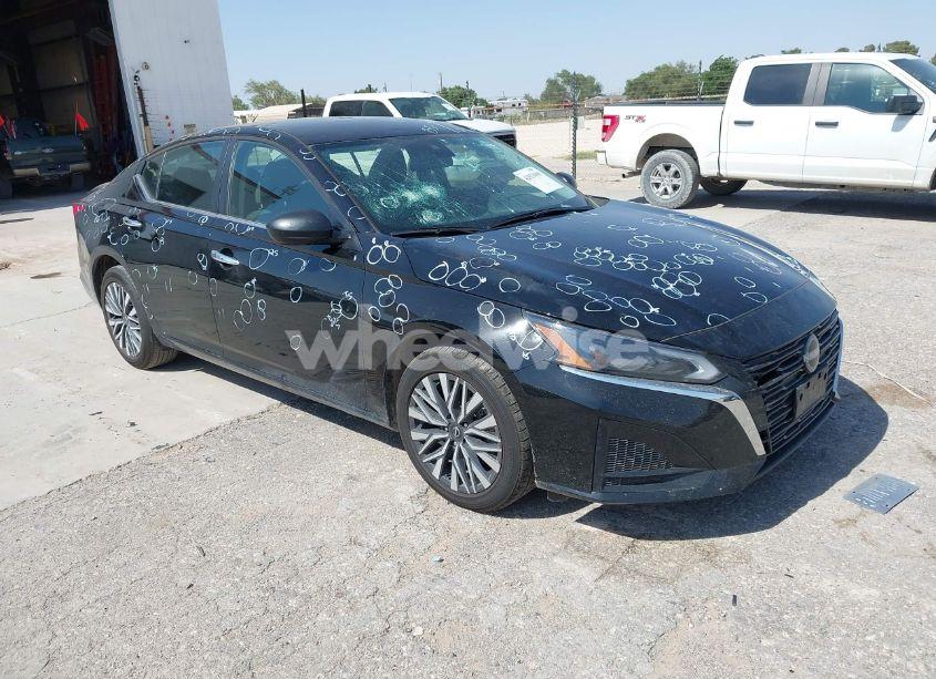 2024 Nissan Altima SV FWD (VIN 1N4BL4DV3RN335742) main photo