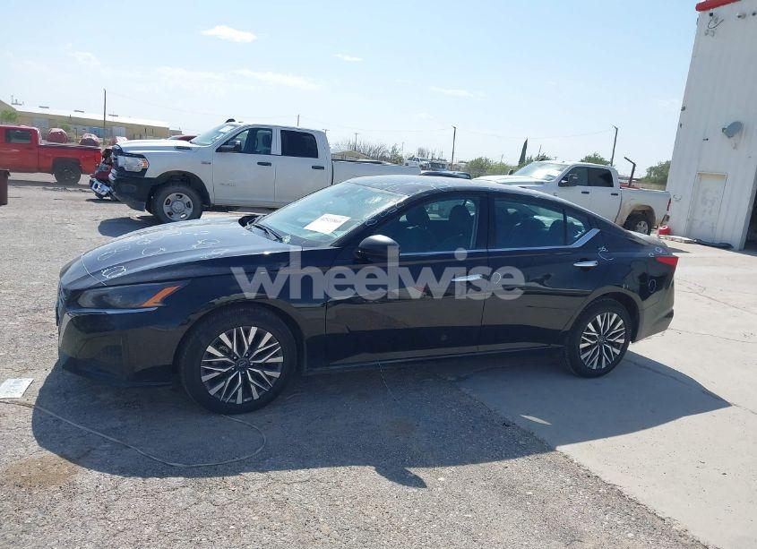 Photo 14 of 2024 Nissan Altima SV FWD (VIN 1N4BL4DV3RN335742)