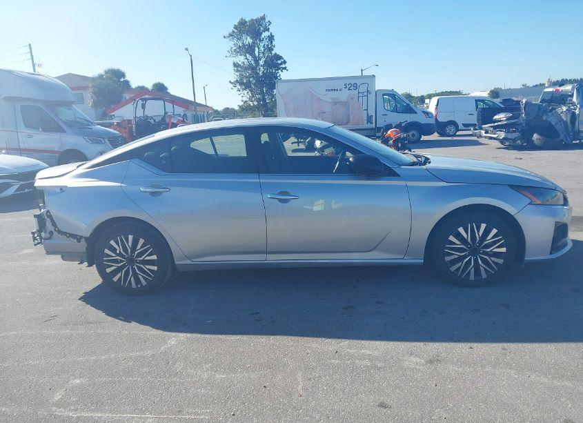 Photo 14 of 2024 Nissan Altima SV FWD (VIN 1N4BL4DV3RN348149)