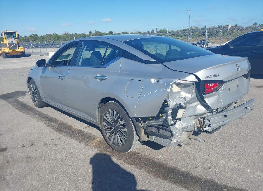 Photo 3 of 2024 Nissan Altima SV FWD (VIN 1N4BL4DV3RN348149)