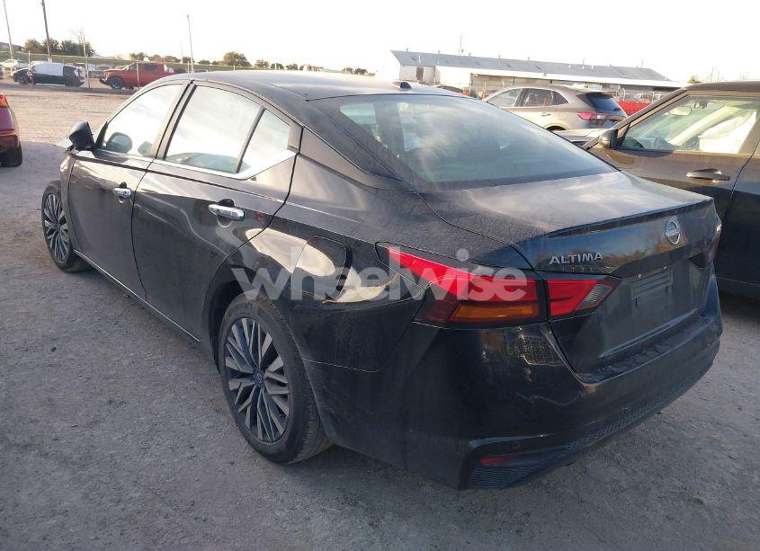 Photo 3 of 2024 Nissan Altima SV FWD (VIN 1N4BL4DV3RN349379)