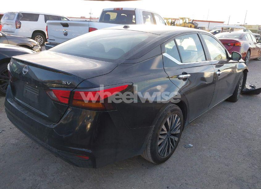 Photo 4 of 2024 Nissan Altima SV FWD (VIN 1N4BL4DV3RN349379)