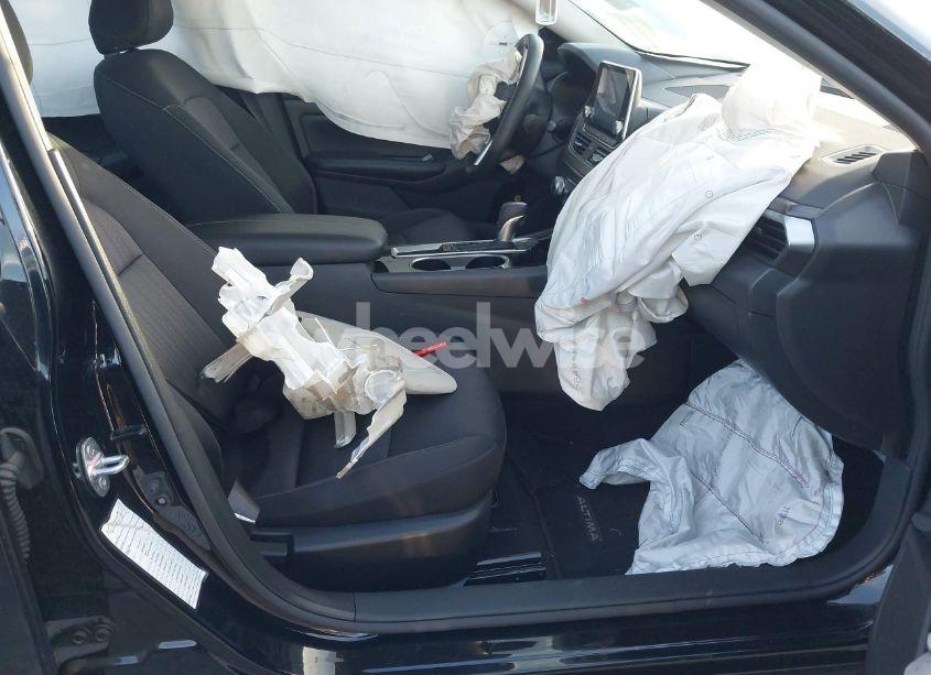 Photo 5 of 2024 Nissan Altima SV FWD (VIN 1N4BL4DV3RN349379)