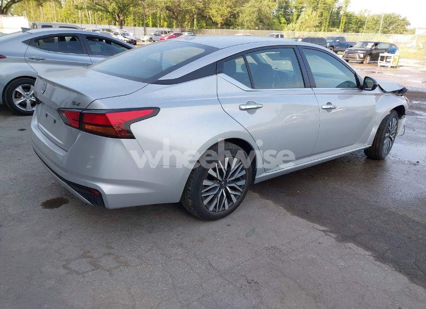 Photo 4 of 2024 Nissan Altima SV FWD (VIN 1N4BL4DV3RN375951)