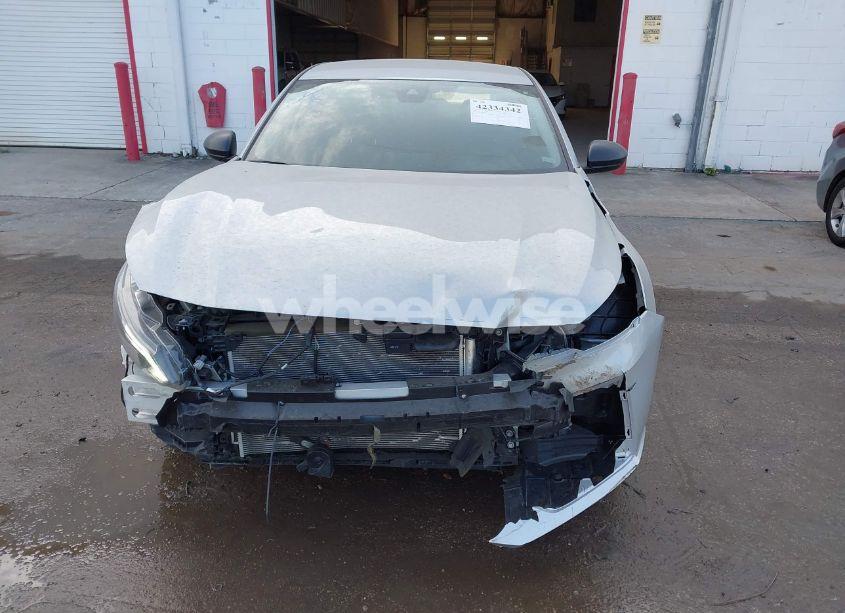 Photo 6 of 2024 Nissan Altima SV FWD (VIN 1N4BL4DV3RN375951)