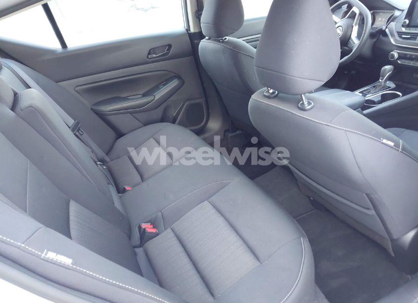 Photo 8 of 2024 Nissan Altima SV FWD (VIN 1N4BL4DV3RN375951)