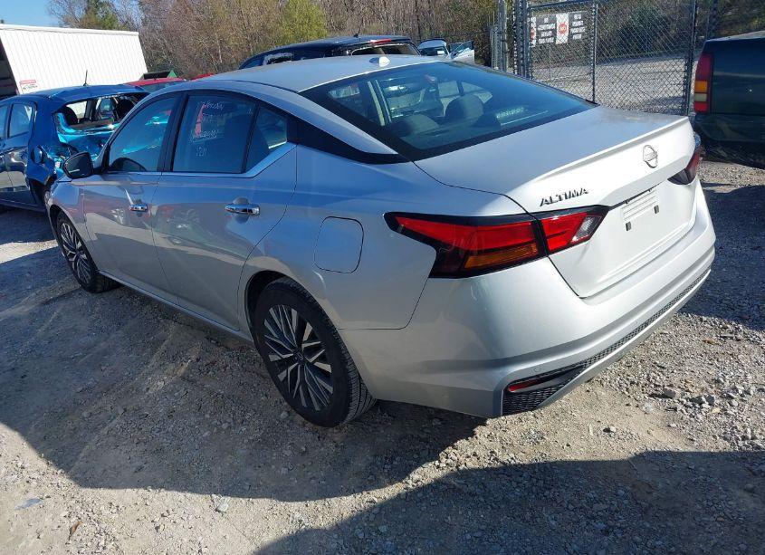 Photo 3 of 2024 Nissan Altima SV FWD (VIN 1N4BL4DV3RN391213)