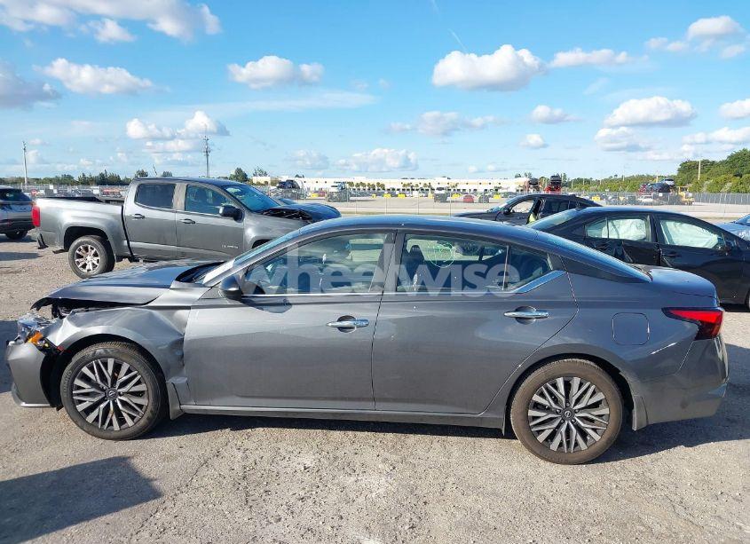 Photo 14 of 2024 Nissan Altima SV FWD (VIN 1N4BL4DV3RN408723)