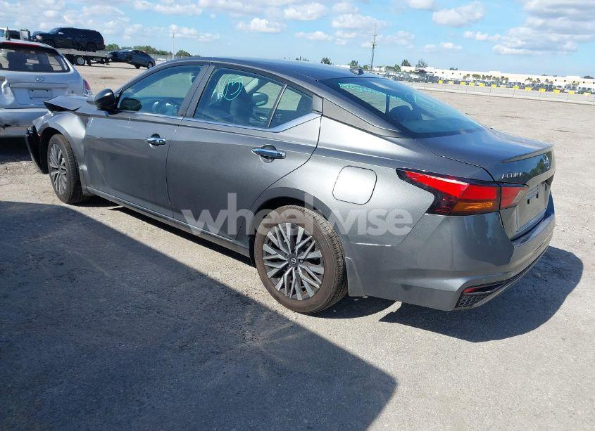 Photo 3 of 2024 Nissan Altima SV FWD (VIN 1N4BL4DV3RN408723)