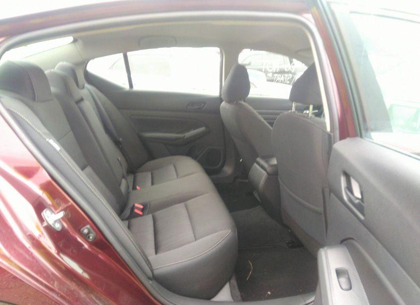 Photo 8 of 2024 Nissan Altima SV FWD (VIN 1N4BL4DV3RN428874)