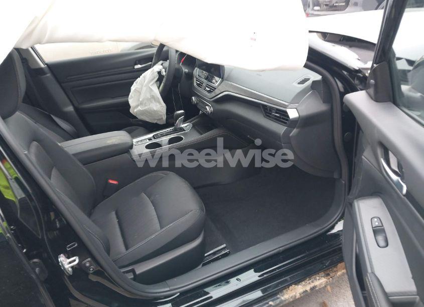 Photo 5 of 2025 Nissan Altima SV FWD (VIN 1N4BL4DV3SN334001)