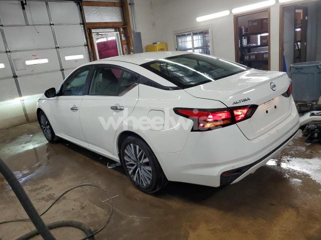 Photo 2 of 2025 NISSAN ALTIMA SV (VIN 1N4BL4DV3SN354619)