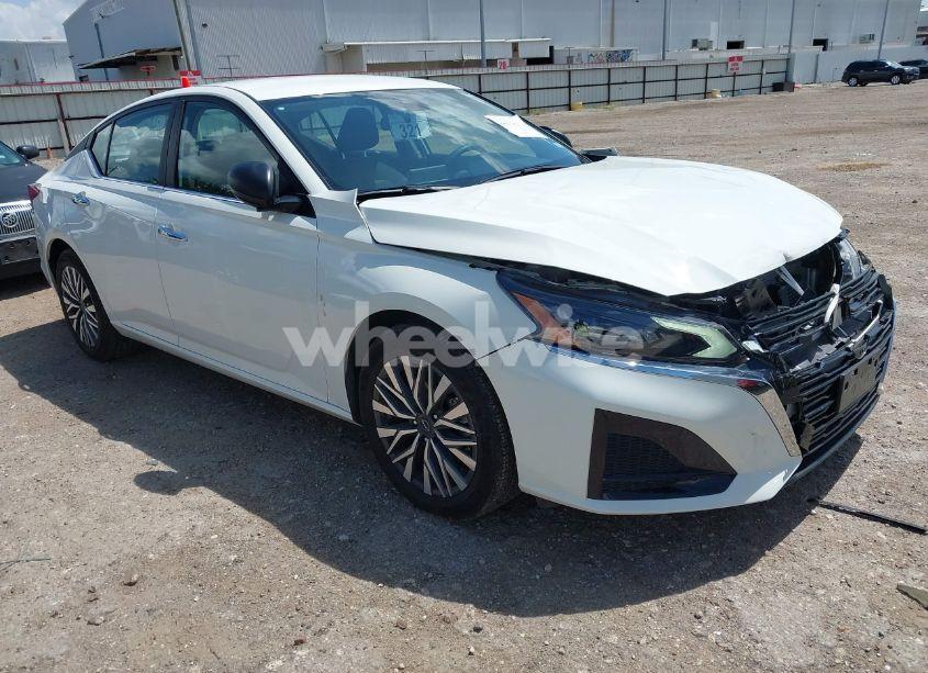 2025 Nissan Altima SV FWD (VIN 1N4BL4DV3SN364065) main photo