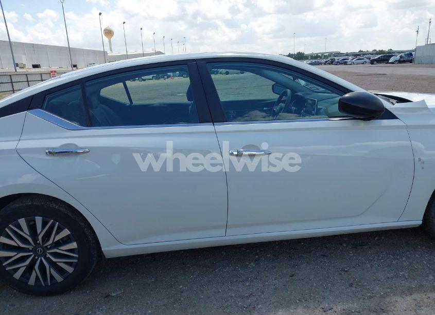 Photo 14 of 2025 Nissan Altima SV FWD (VIN 1N4BL4DV3SN364065)