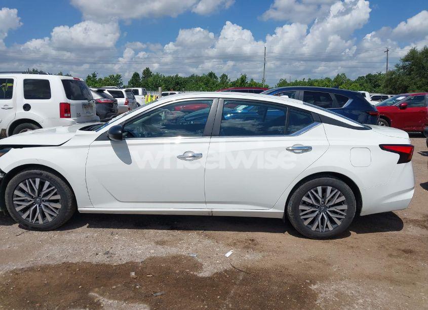 Photo 15 of 2025 Nissan Altima SV FWD (VIN 1N4BL4DV3SN364065)