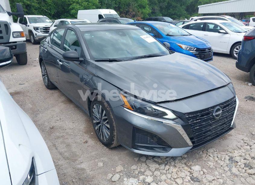 2025 Nissan Altima SV FWD (VIN 1N4BL4DV3SN366995) main photo