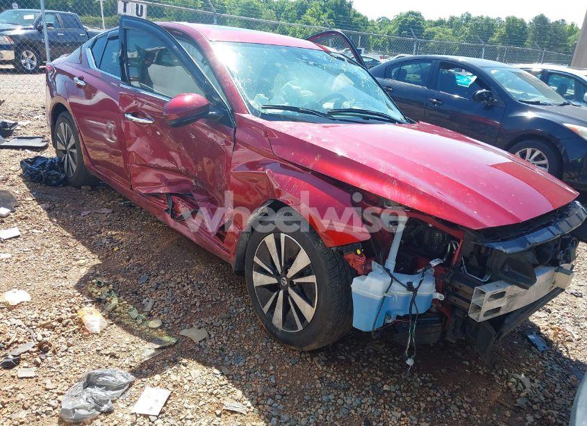 2019 Nissan Altima 2.5 SV (VIN 1N4BL4DV4KC108657) main photo