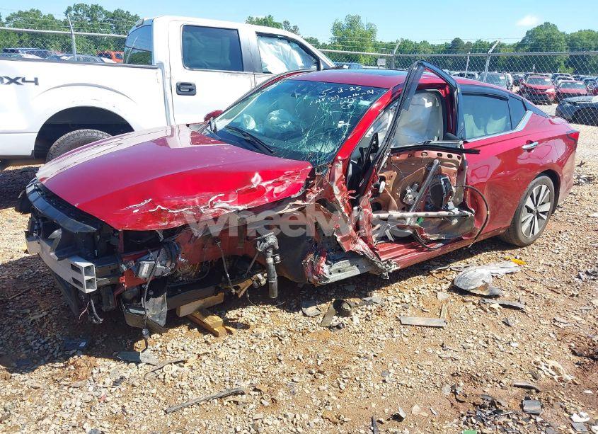 Photo 2 of 2019 Nissan Altima 2.5 SV (VIN 1N4BL4DV4KC108657)